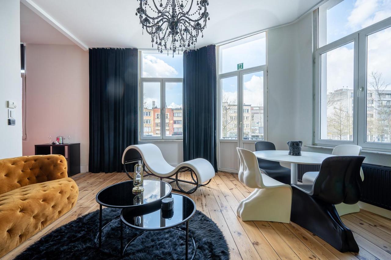 The Rabbit Hole - Romantic With Adult Playroom Appartement *