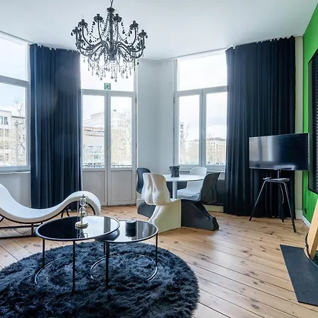 The Rabbit Hole Antwerp - Romantic Apartment With Adult Playroom Exterior photo