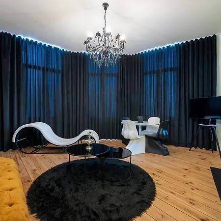 The Rabbit Hole Antwerp - Romantic Apartment With Adult Playroom Exterior photo
